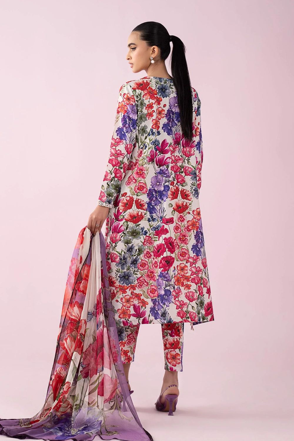 03-Piece Printed Lawn Suit With Chiffon Dupatta | Ready To Wear