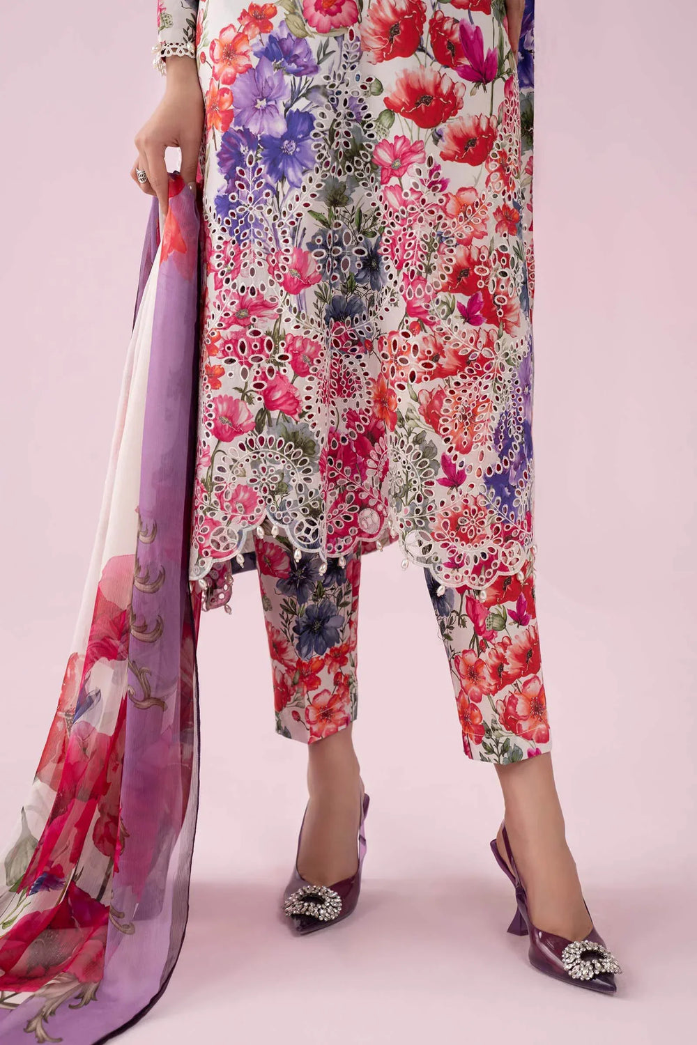 03-Piece Printed Lawn Suit With Chiffon Dupatta | Ready To Wear